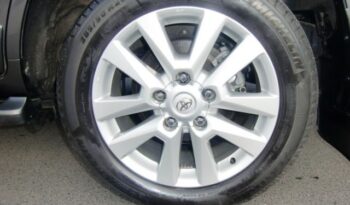 2013 Toyota Land Cruiser V8 full