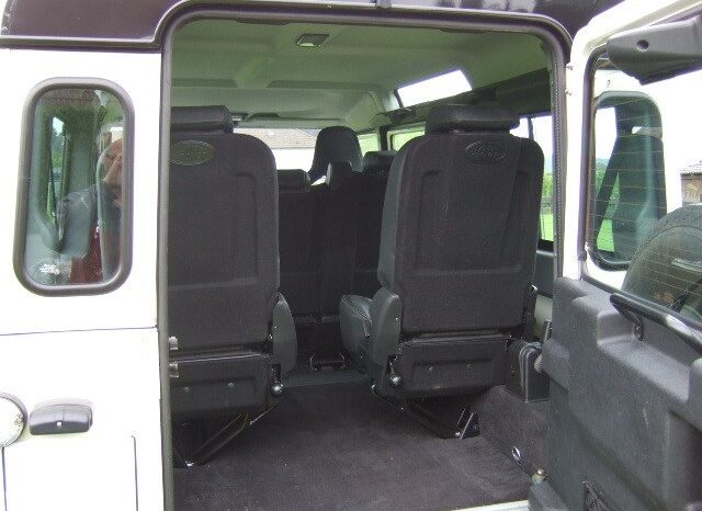 2010 Land Rover Defender 110 Fire and Ice Station full