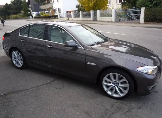 2010 BMW 550i Sport-Aut. full