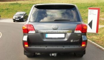 2013 Toyota Land Cruiser V8 full